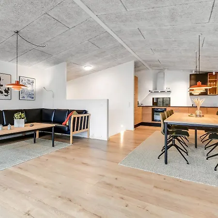 Σπίτι διακοπών Moderniseret, Flot Poolhus Til 8 Personer Sj270 Harboør