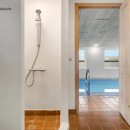 Σπίτι διακοπών Moderniseret, Flot Poolhus Til 8 Personer Sj270 Harboør